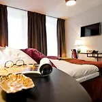 Hof Apartahotel 4*
