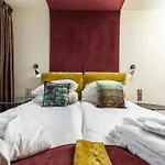 Hof Apartahotel Kaunas