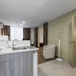 Apartahotel Hof Kaunas
