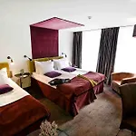 Hof 4* Kaunas