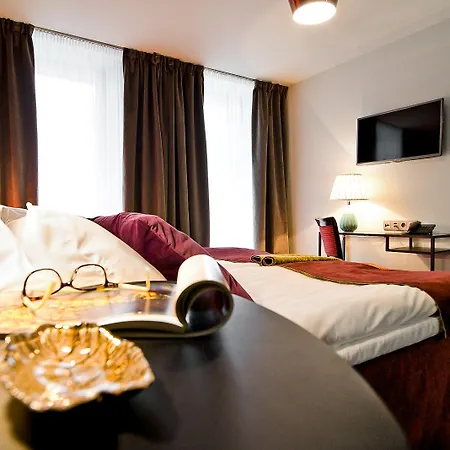 Hof Aparthotel 4*