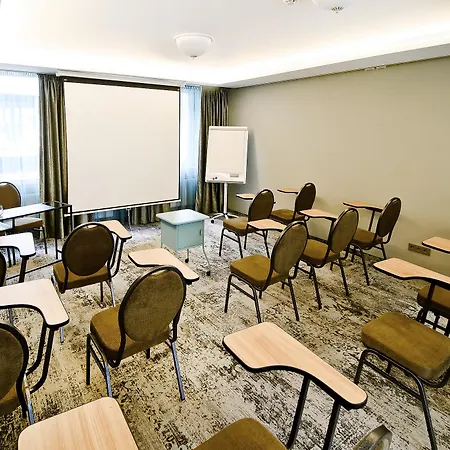 Hof 4* Kaunas