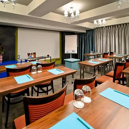 Hof 4* Kaunas
