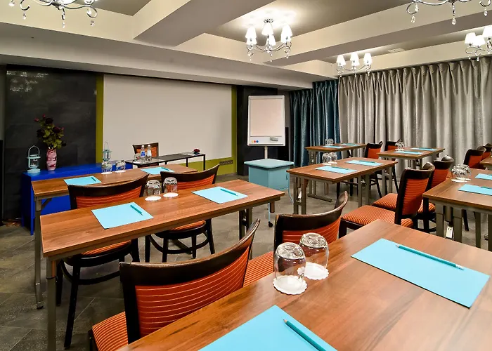 Hof מלון דירות קובנה