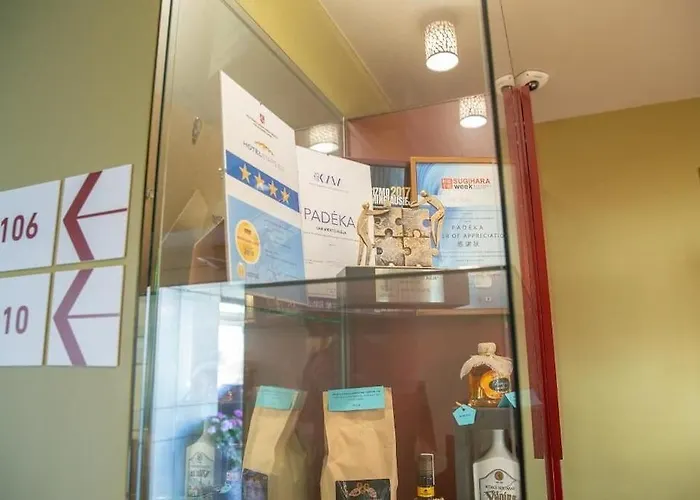 Hof מלון דירות